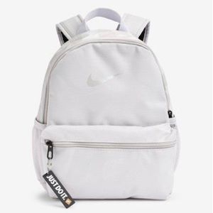 nike brasilia backpack 11l